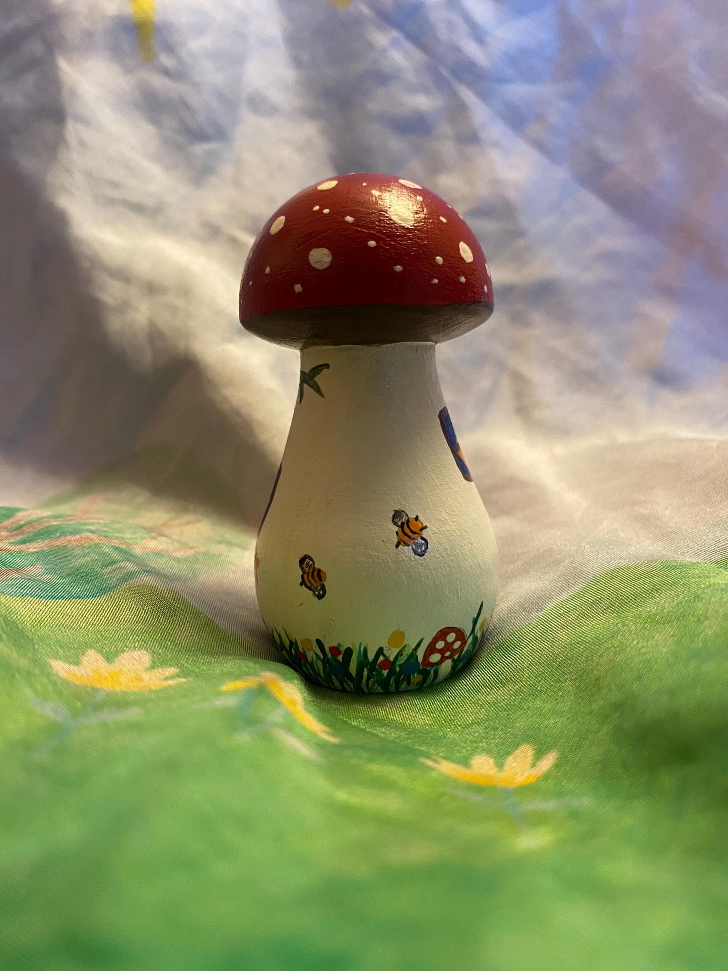 Fairy House hand painted wooden mushroom (6.8cm)