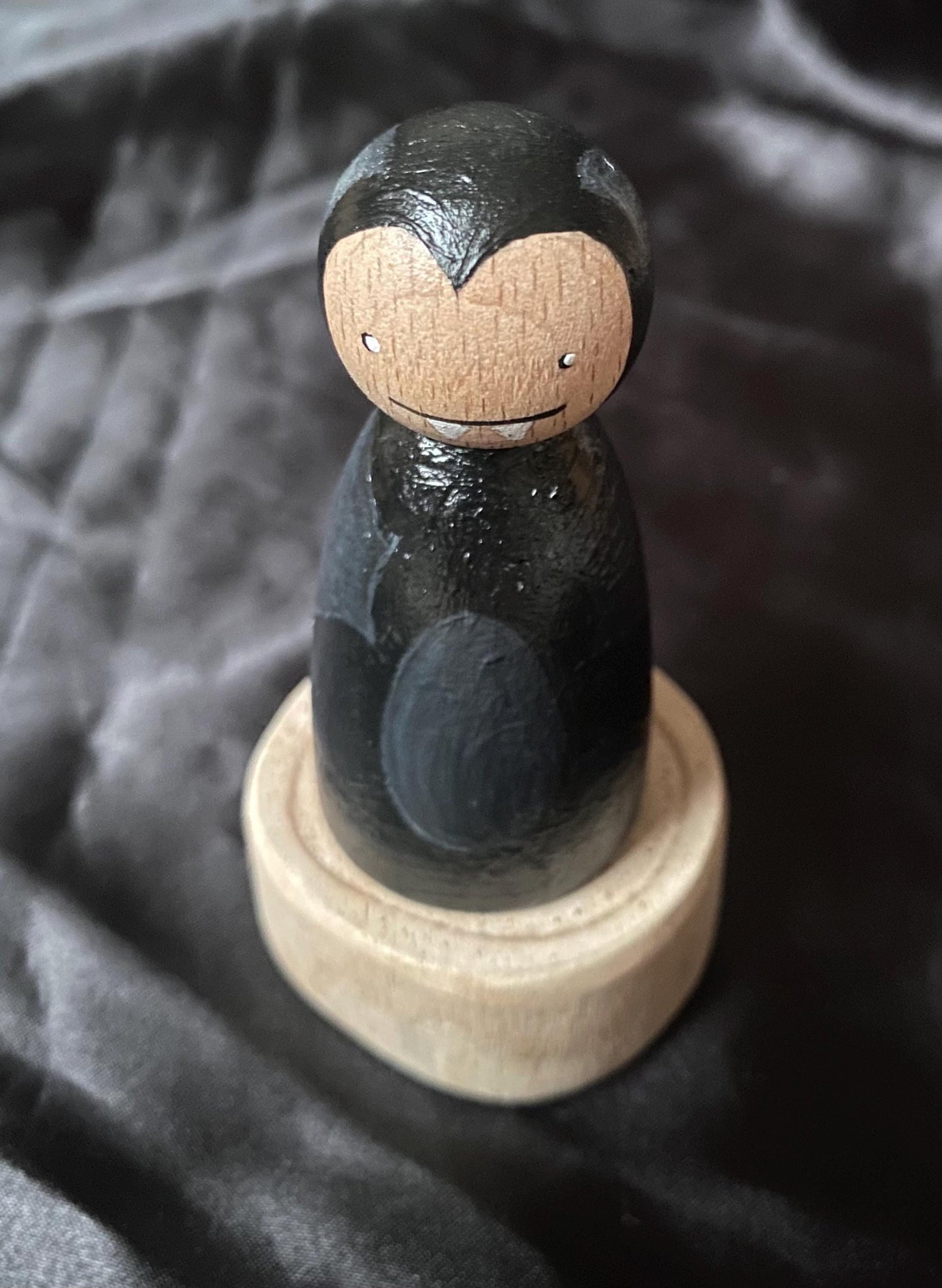 Hand painted bat peg doll (7.5cm)