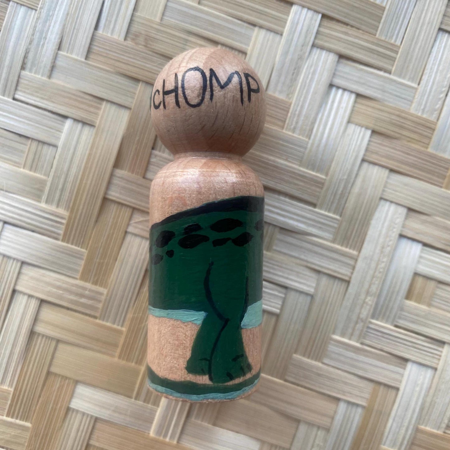 Brontosaurus hand painted wooden peg doll (6.5cm)