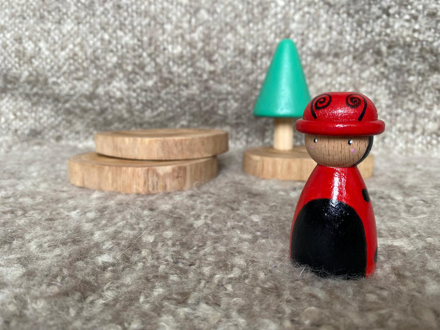 Ladybird wooden peg doll (6.8cm)