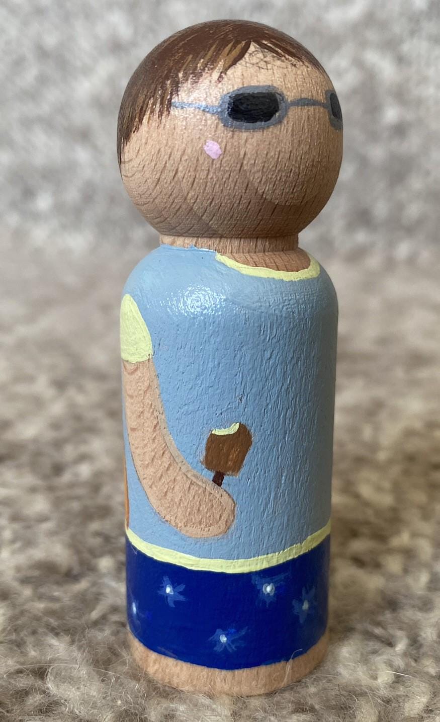 Hand painted beach party wooden peg doll (8cm)