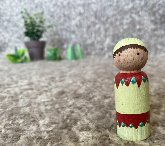 Handpainted wooden fairy peg doll (6.5cm)