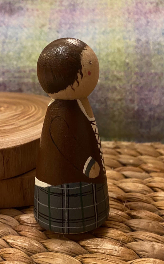 Claire Fraser Outlander hand painted wooden peg doll (9cm)