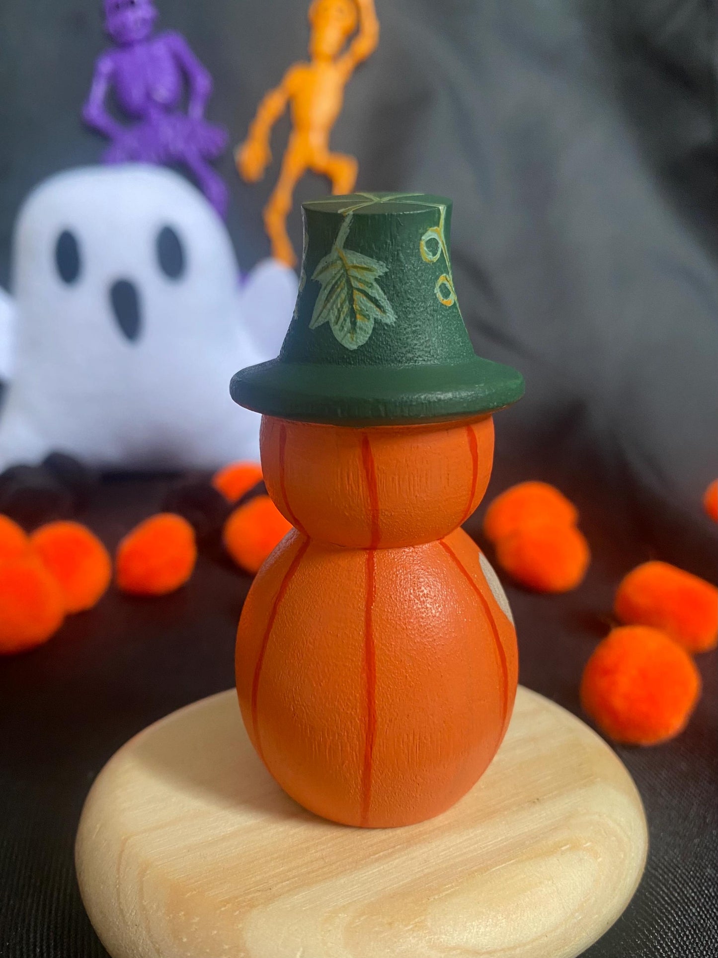Hand painted wooden Wee Pumpkin Pal peg doll (7cm)