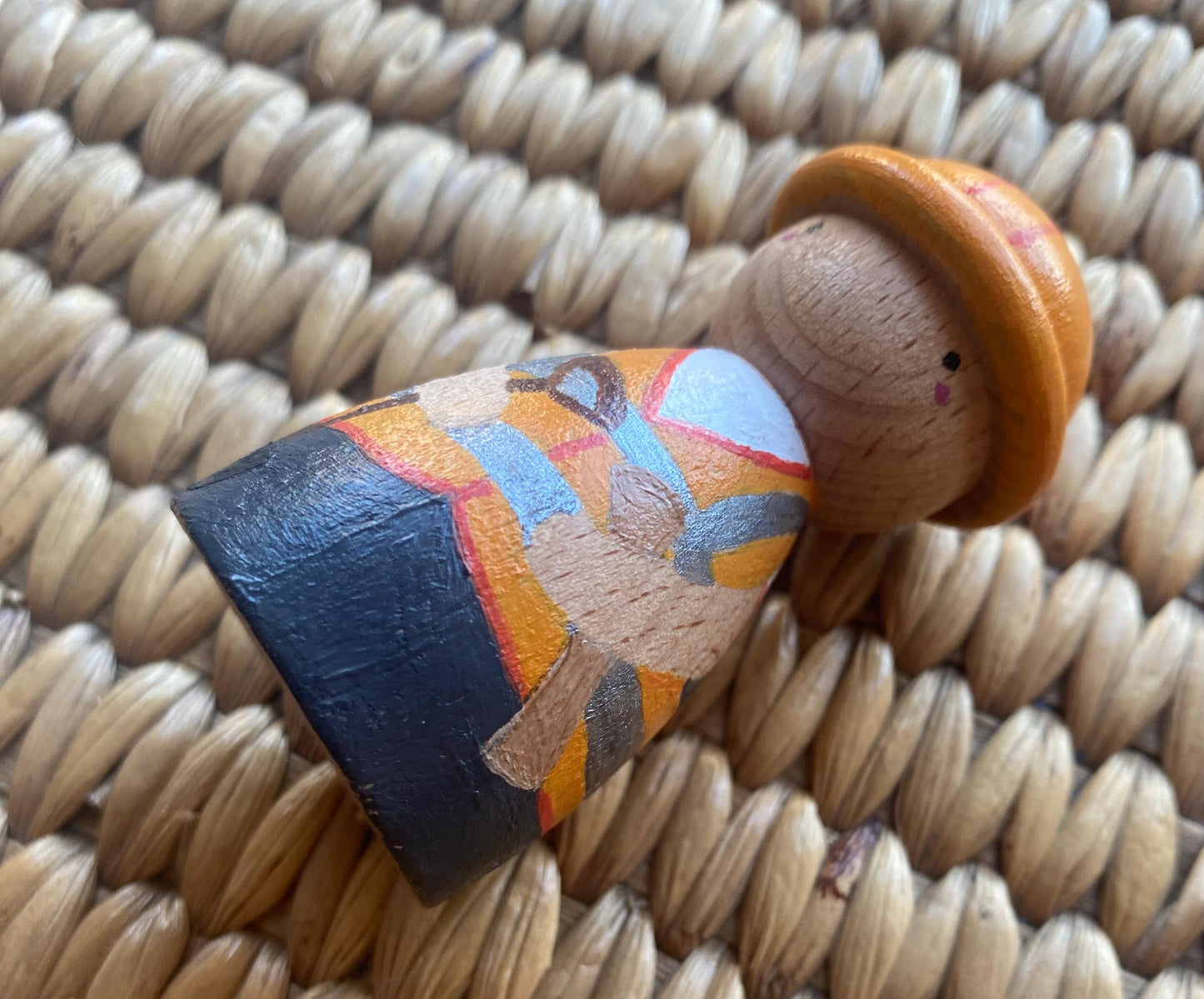 Hand painted construction worker wooden peg doll (7cm)