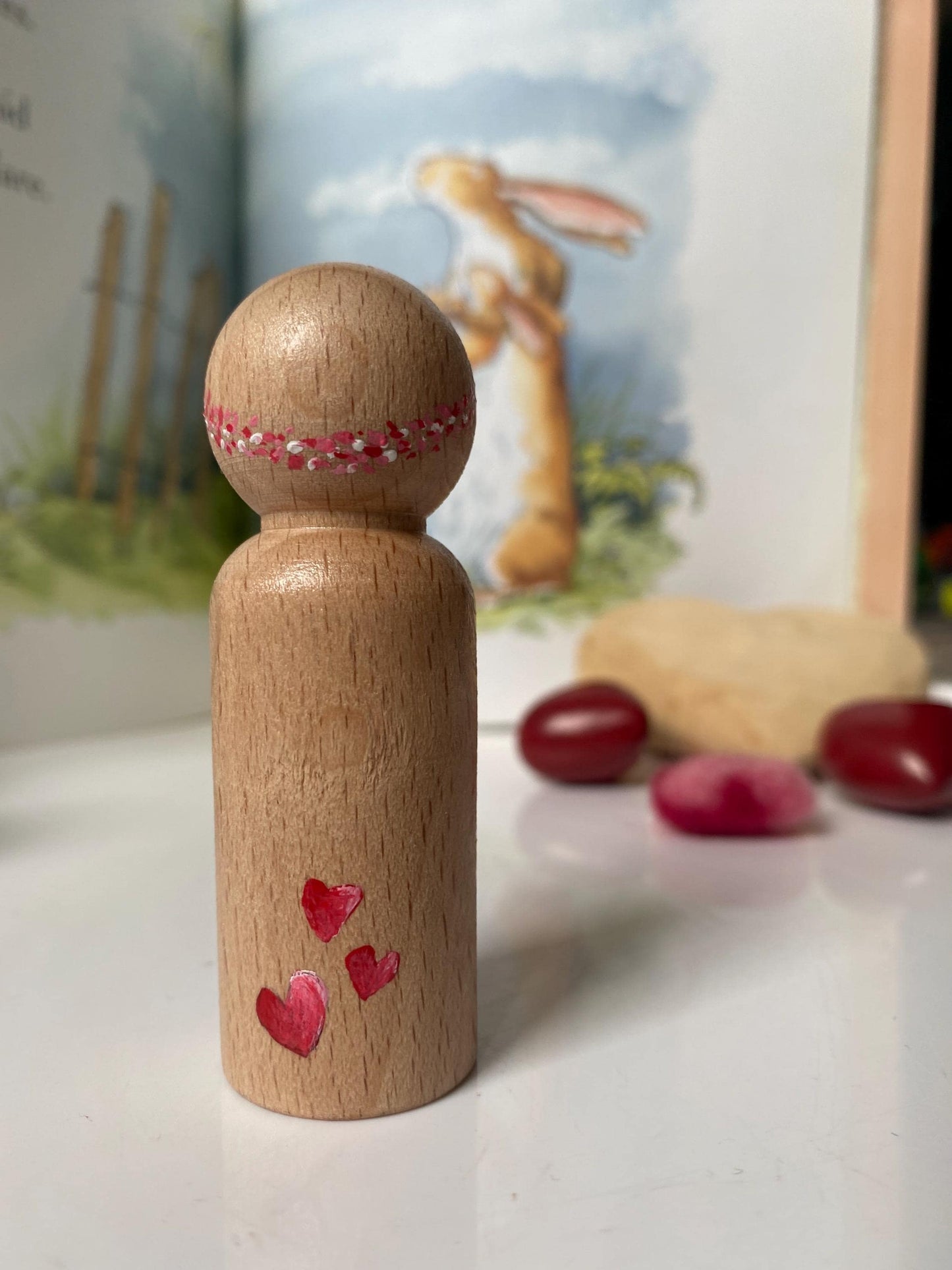 Hand painted red and pink heart hug wooden peg doll (8cm)