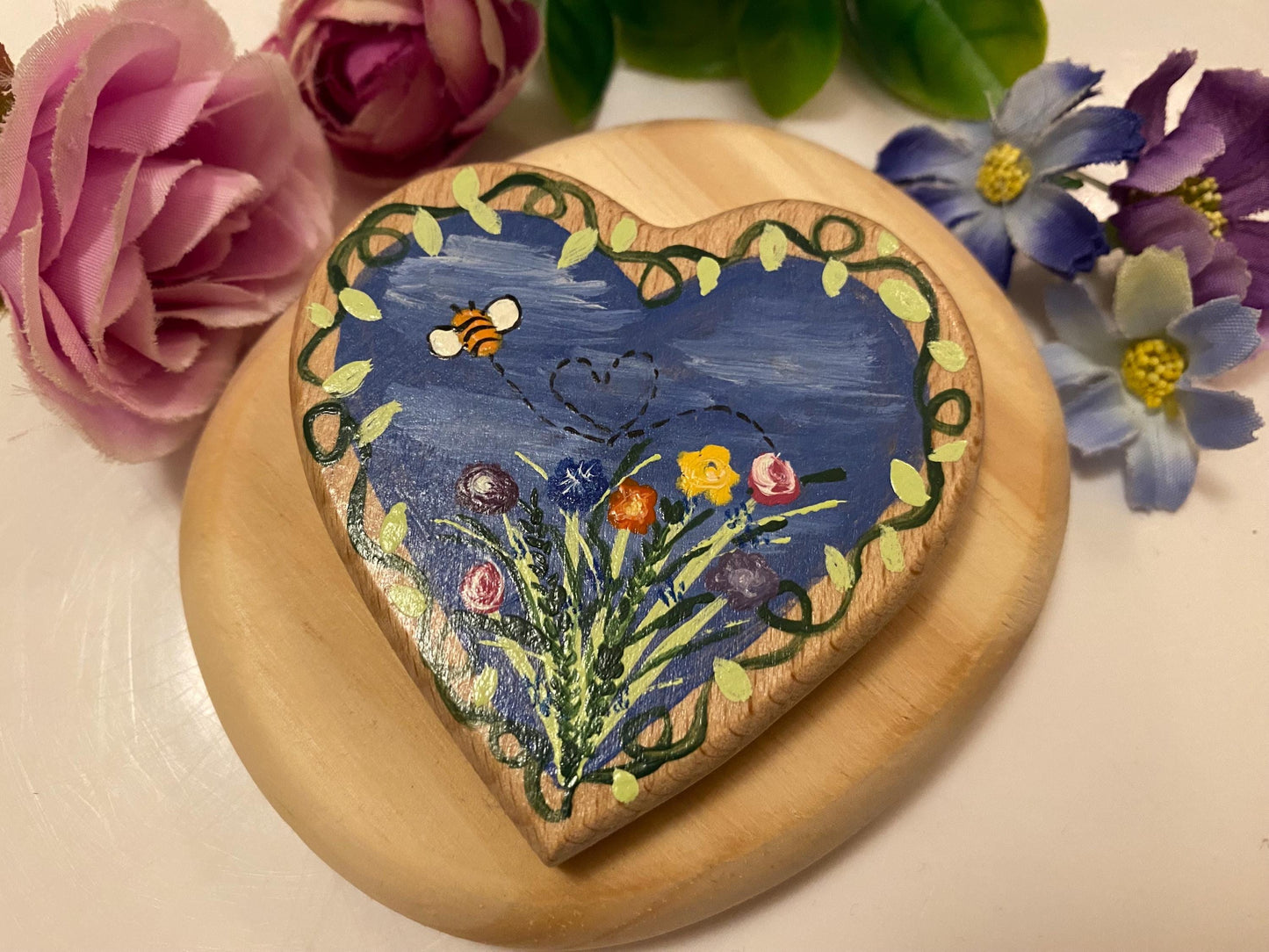 Hand painted Spring garden wooden heart (7cm)