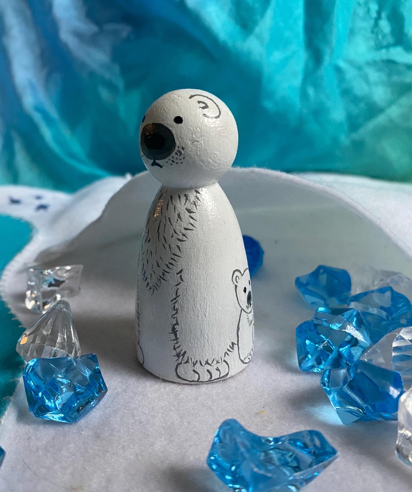 Polar Bear hand painted wooden peg doll (7.5cm)