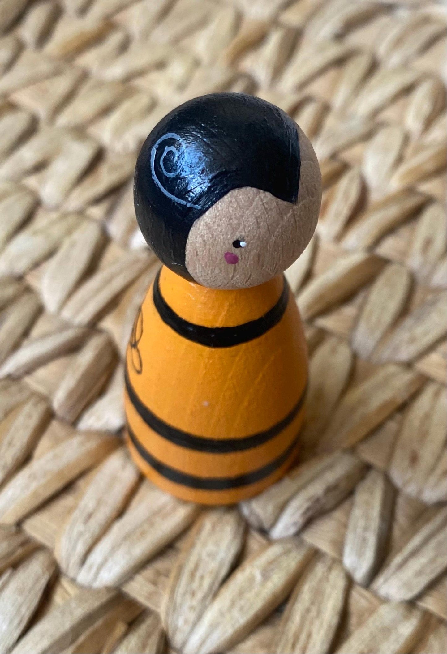 Bee hand painted wooden peg doll (6.5cm)