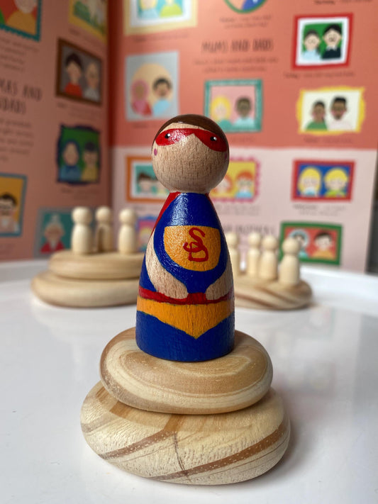 Super Dad Father’s Day handpainted wooden peg doll (6.5cm)