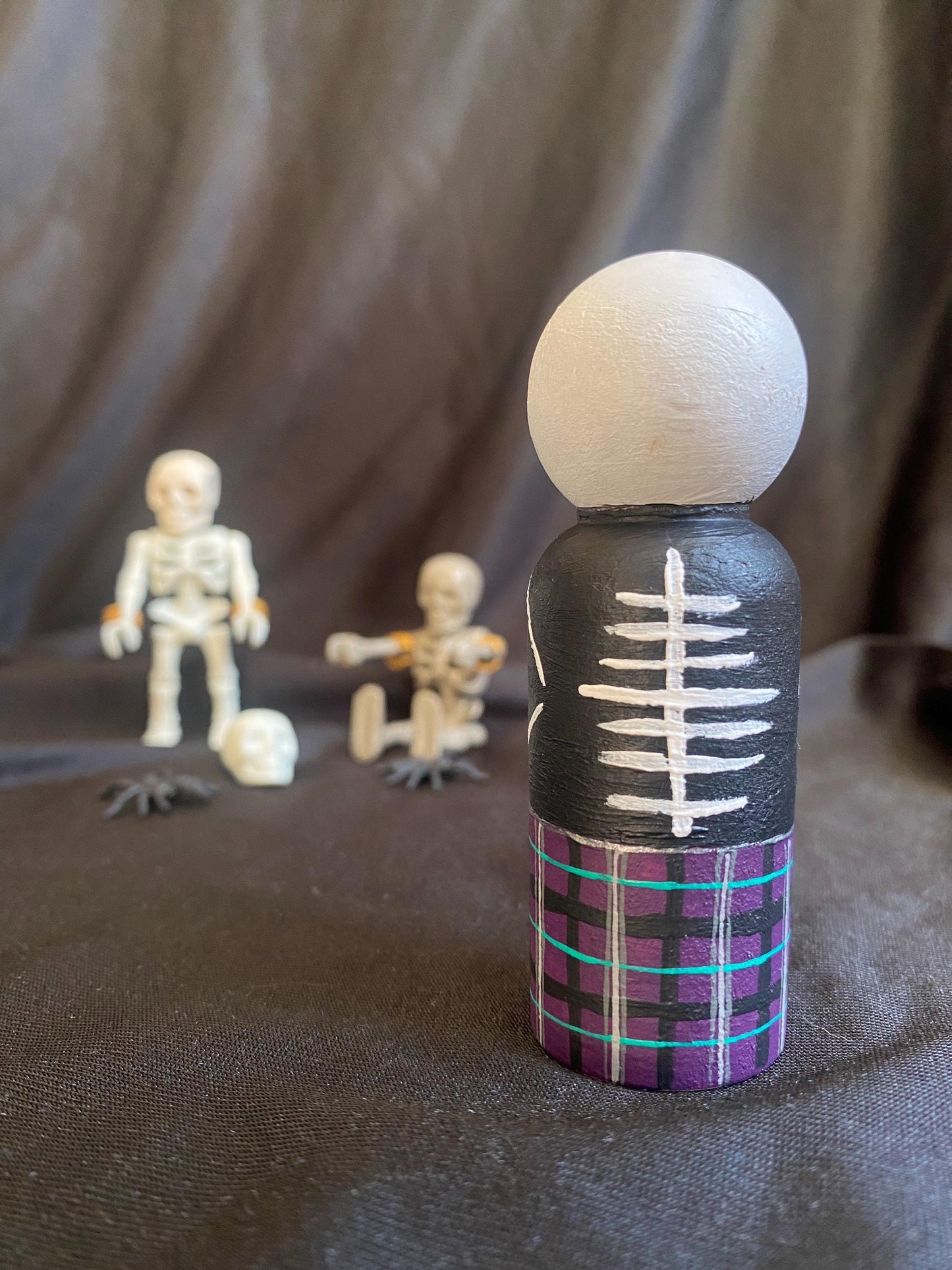 Hand painted McBones skeleton in kilt wooden peg doll (8cm)