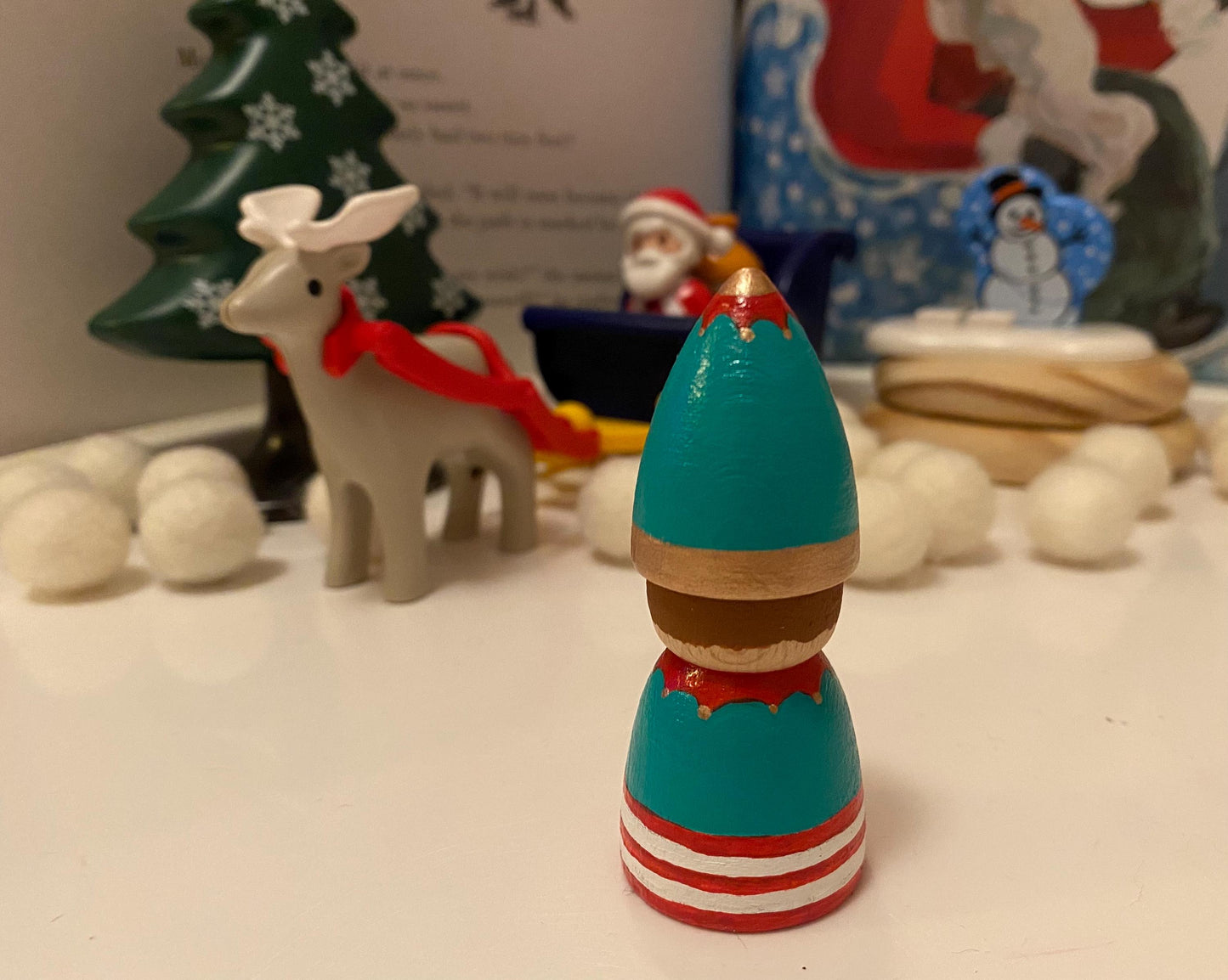 Christmas Elf hand painted wooden peg doll (7cm)