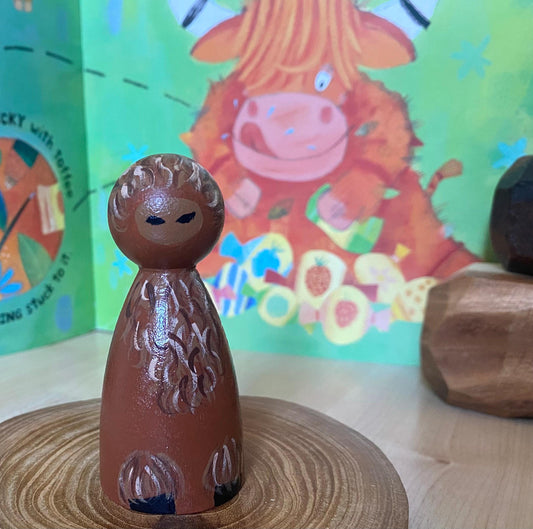 Hand painted Highland Cow wooden peg doll (8cm)