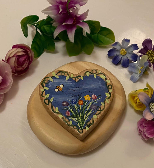 Hand painted Spring garden wooden heart (7cm)