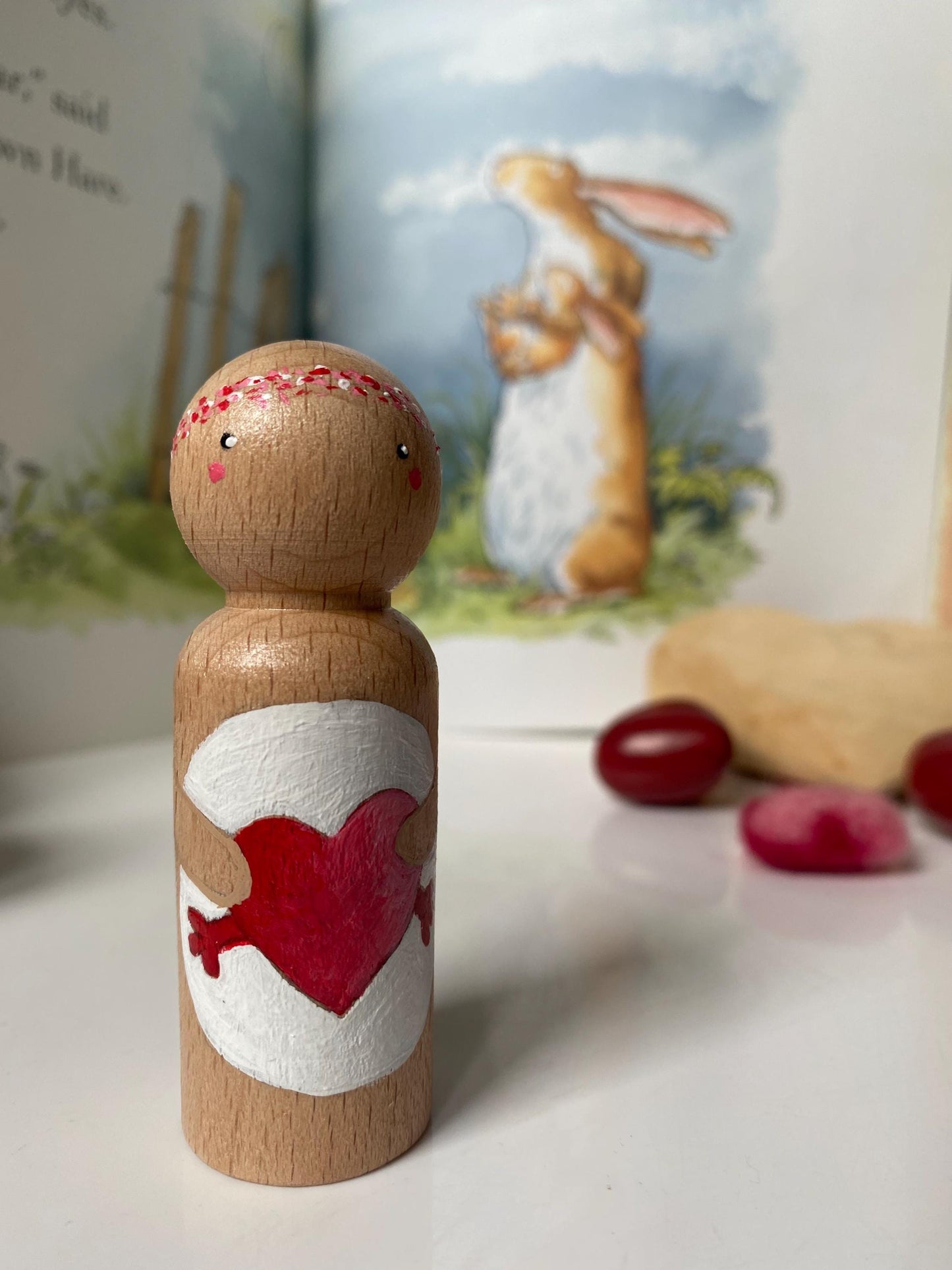 Hand painted red and pink heart hug wooden peg doll (8cm)