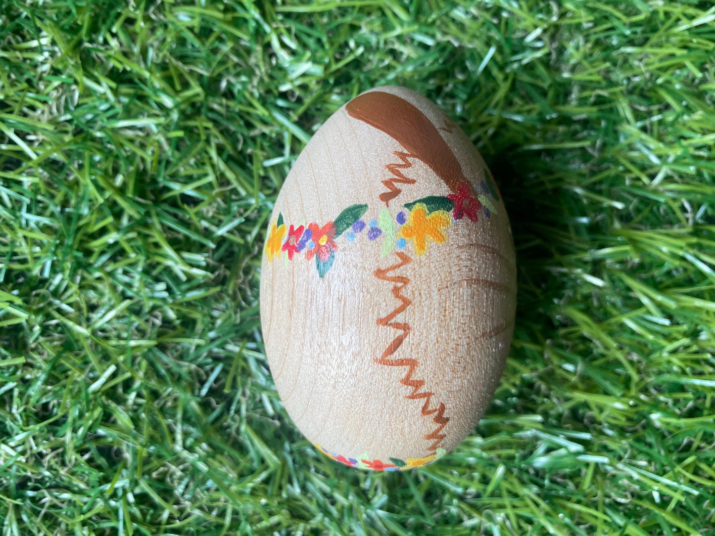 Hand painted Easter bunny natural wood design egg (6.4cm)
