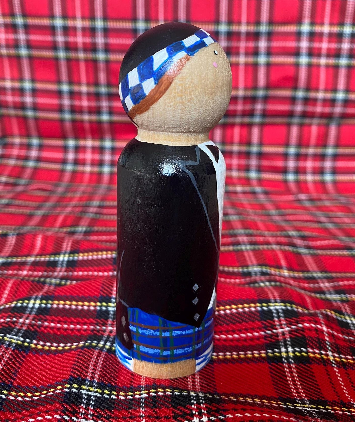 Hand painted Scottish man wooden peg doll (9cm)